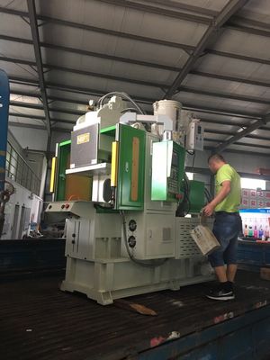 Máquina de moldagem por injecção de plástico vertical padrão para tomada elétrica