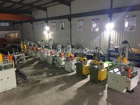 PT-450 Vertical Car Bumper Making Injection Machine 7,5 kW Automaticamente