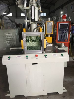 Máquina de moldagem por injecção de precisão vertical de plástico 45T