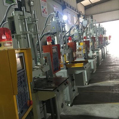 Máquina de moldagem por injecção de precisão vertical de plástico 45T