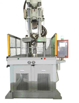 Máquina de moldagem por injecção vertical