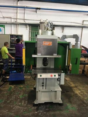 Máquina de moldagem por injecção de plástico vertical de alta eficiência
